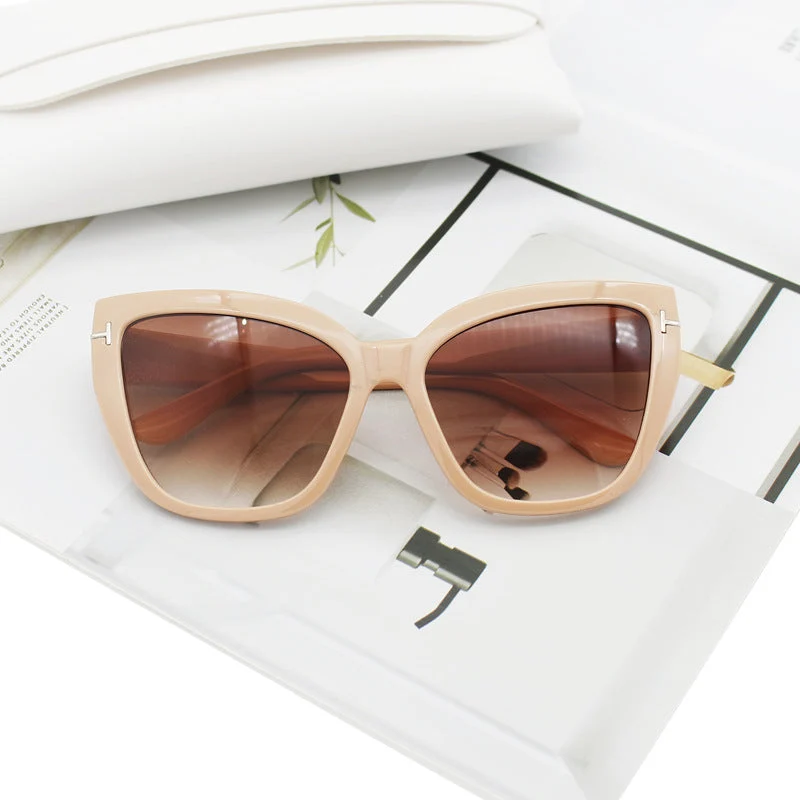 Dame Cat-Eye solbriller med elegante aksenter Luvikno