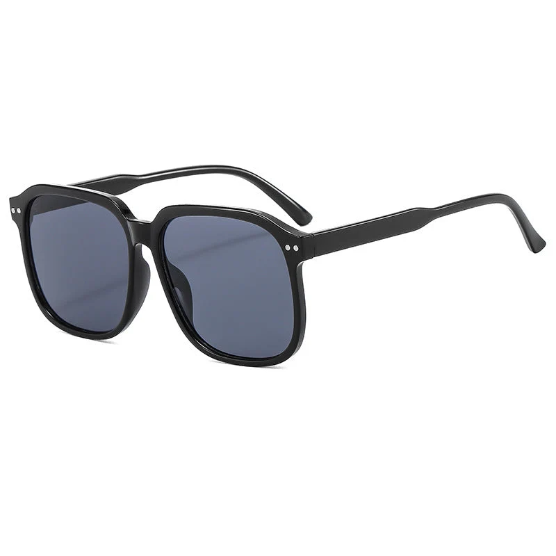 Dame firkantet solbrille med moderne plastisk ramme Luvikno