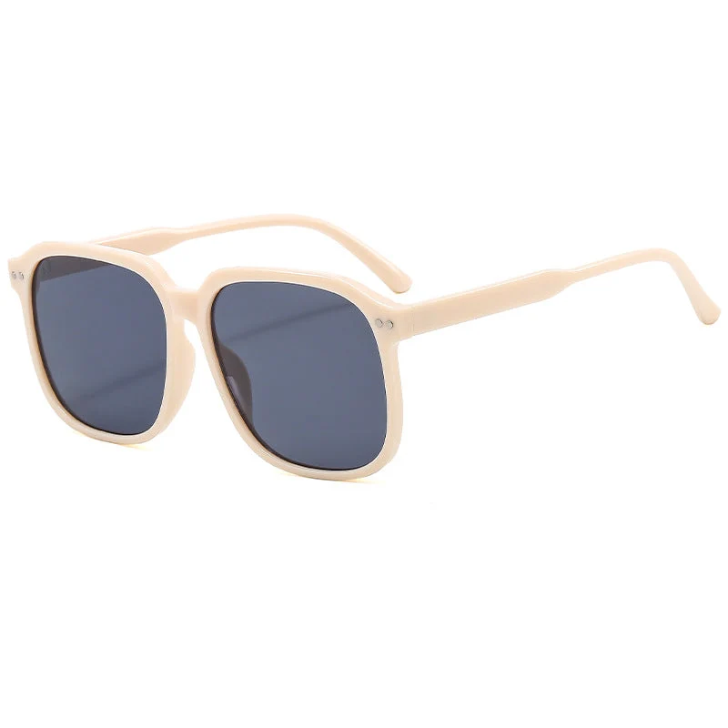 Dame firkantet solbrille med moderne plastisk ramme Luvikno