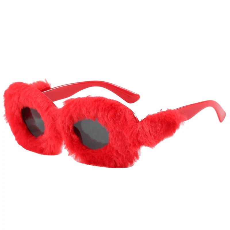 Dame moteriktig solbrille i trendy fleece-design Luvikno
