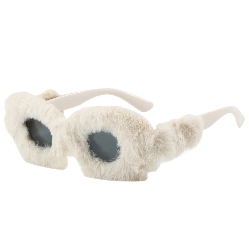 Dame moteriktig solbrille i trendy fleece-design Luvikno