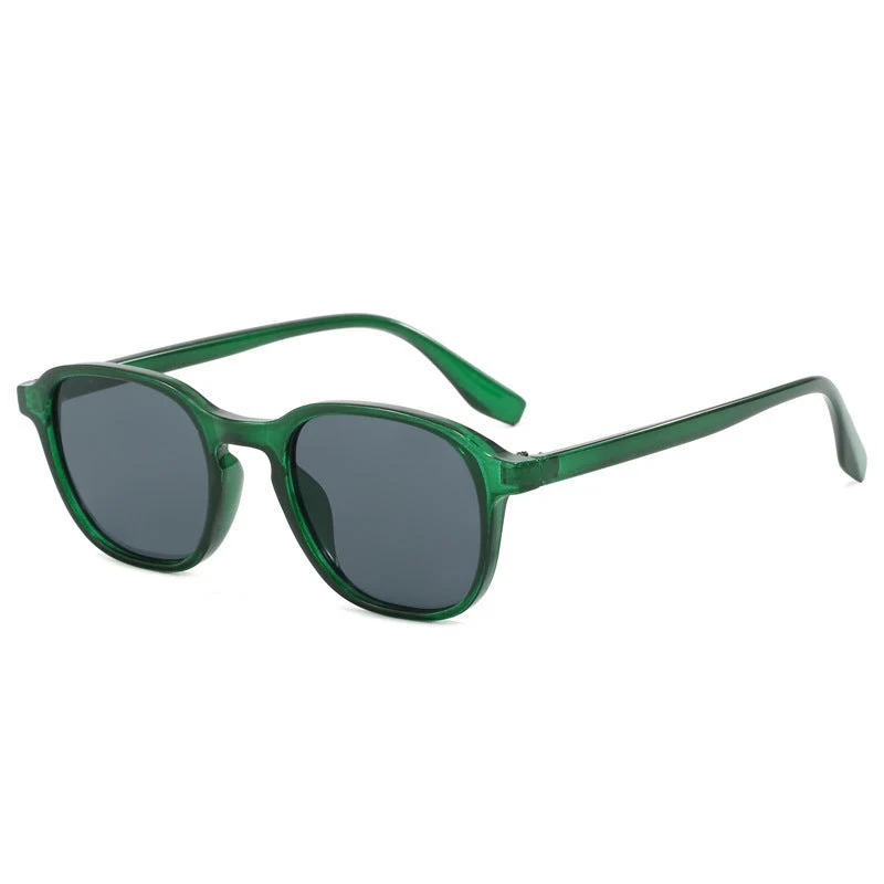 Dame moteriktig solbrille i oval design Luvikno