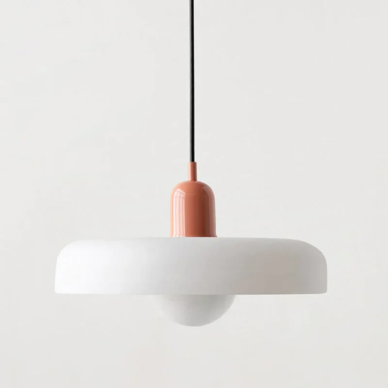 NORDICGLASS TAKHENGENDE LAMPE - ELEGANT SKANDINAVISK BELYSNING FOR ALLE ROM | Luvikno