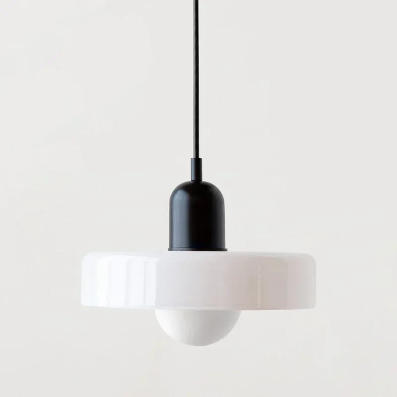 NORDICGLASS TAKHENGENDE LAMPE - ELEGANT SKANDINAVISK BELYSNING FOR ALLE ROM | Luvikno