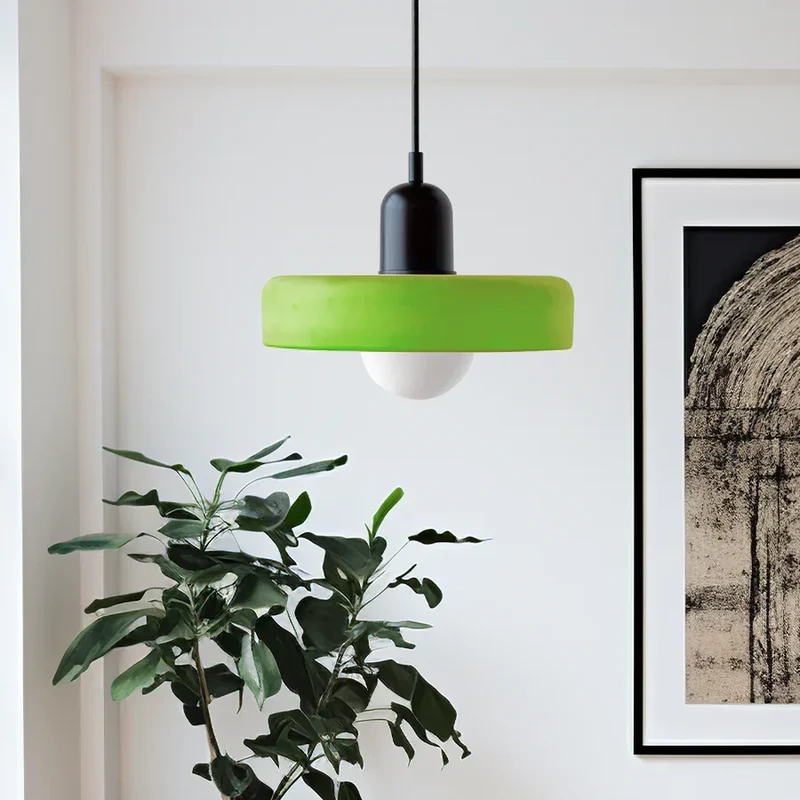 NORDICGLASS TAKHENGENDE LAMPE - ELEGANT SKANDINAVISK BELYSNING FOR ALLE ROM | Luvikno