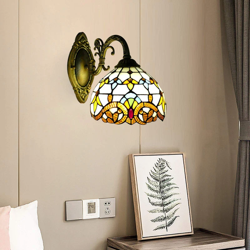 Retro lampeskjerm laget av farget glass | Luvikno