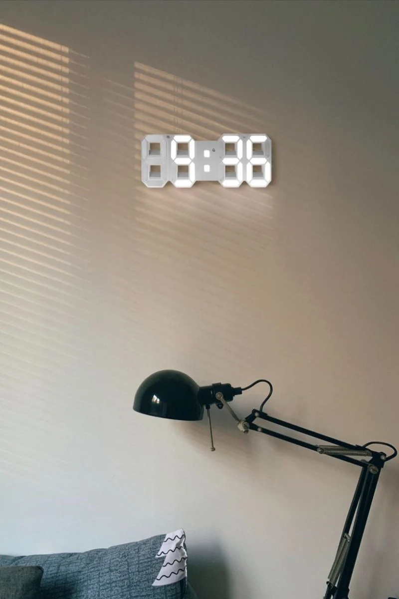 GlowLuxe - Stilfull 3D LED Veggklokke | Luvikno