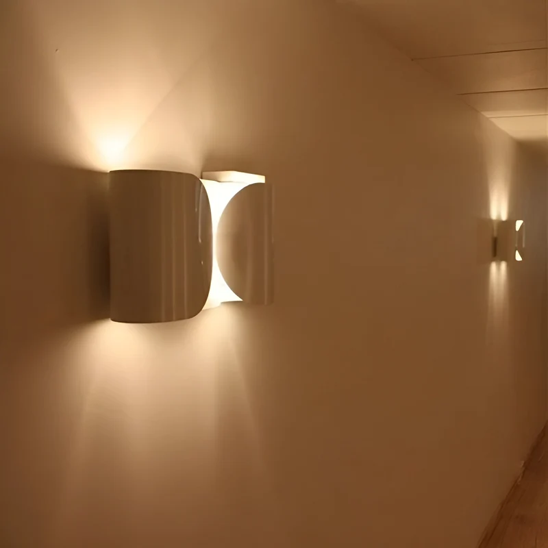 LuminaSquare Vegglampe - Moderne Design og Atmosfærisk Lys | Luvikno