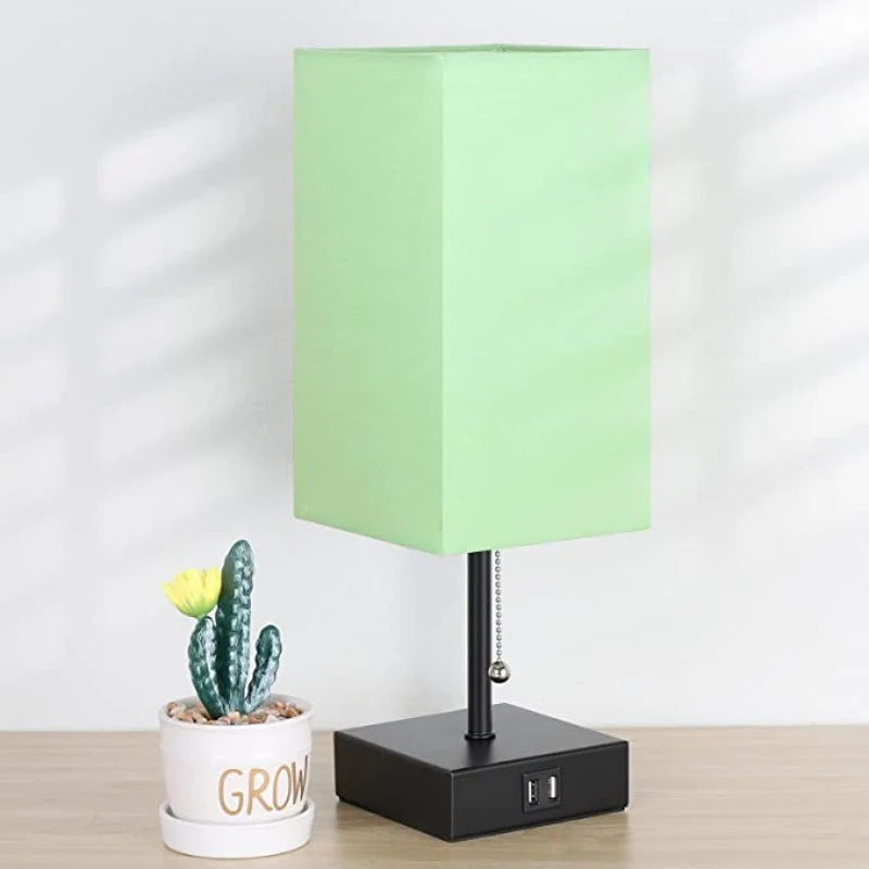 LumiCharge – Moderne Bordlampe med USB-ladeporter | Luvikno