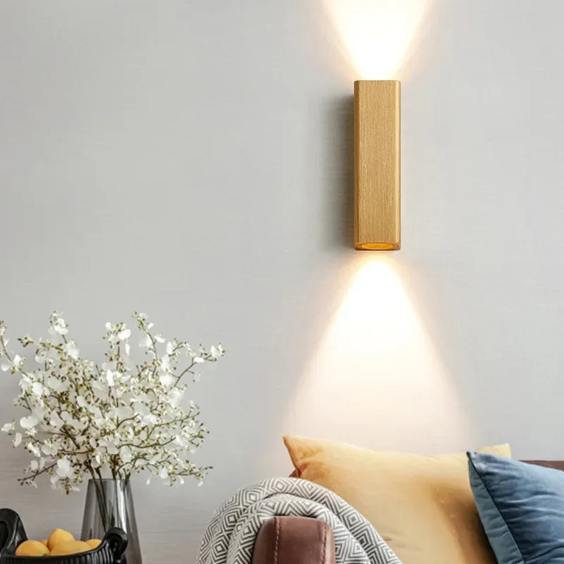LumiGlow - Stillegående LED Vegglampe med Varme og Kjølige Lys | Luvikno
