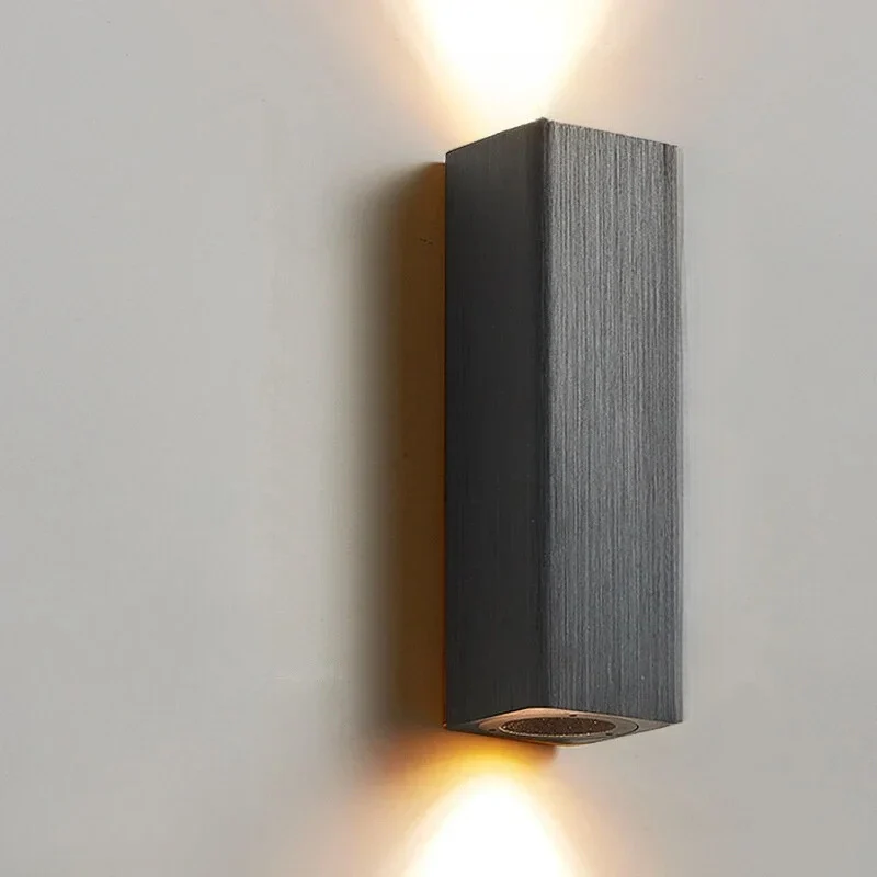 LumiGlow - Stillegående LED Vegglampe med Varme og Kjølige Lys | Luvikno