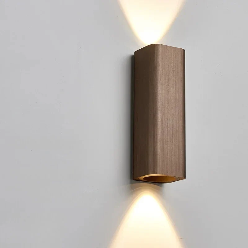 LumiGlow - Stillegående LED Vegglampe med Varme og Kjølige Lys | Luvikno