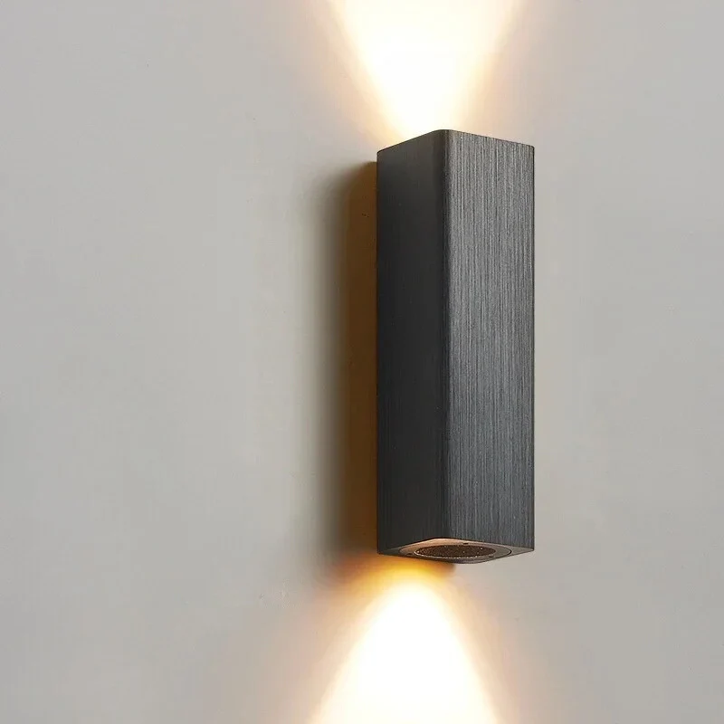LumiGlow - Stillegående LED Vegglampe med Varme og Kjølige Lys | Luvikno