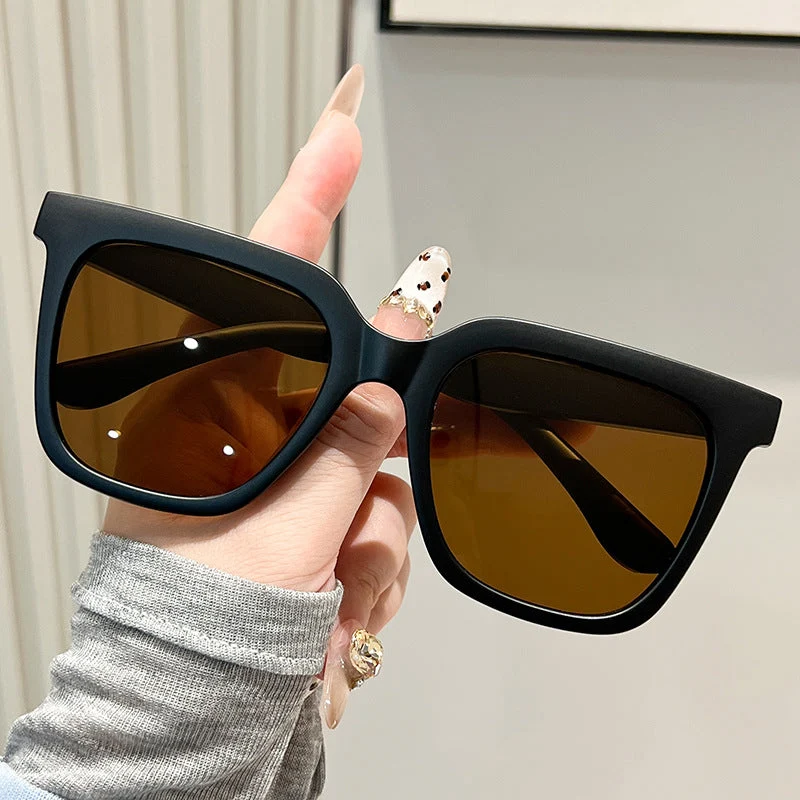 Dame oversized solbriller med matt ramme Luvikno