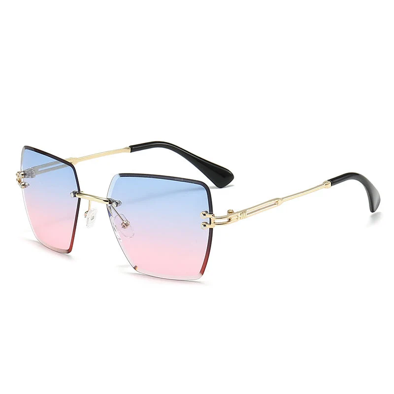 Dame moteriktig solbrille med stilistisk kvadratisk ramme Luvikno
