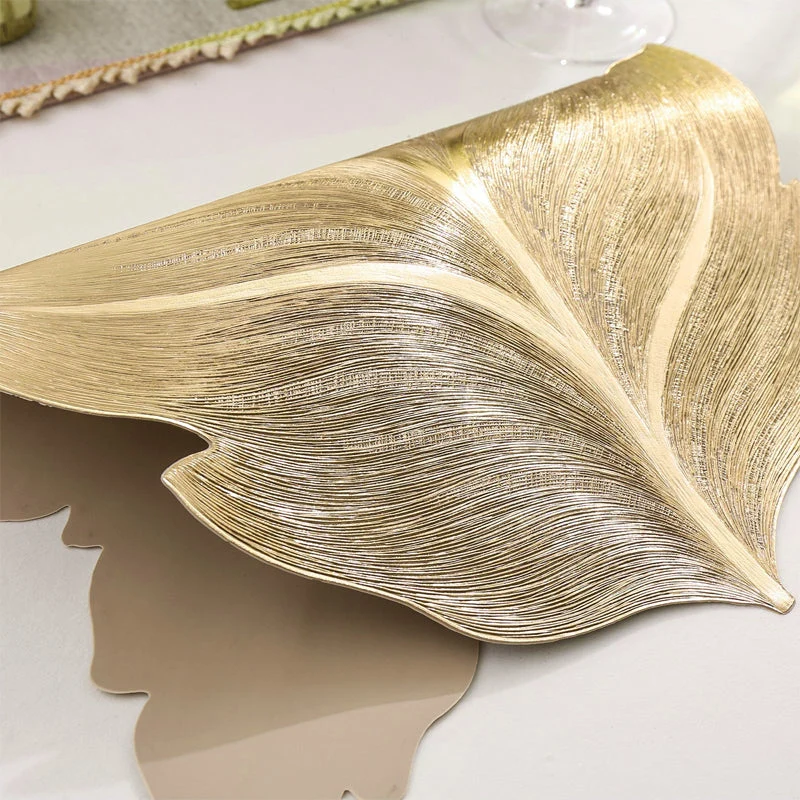 Gold Leaf Luxury Bordskåner – 3D Elegant Bordmatte laget av PVC | Luvikno