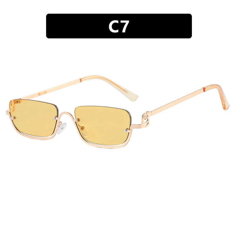 Dame firkantet solbrille med elegant metallramme Luvikno
