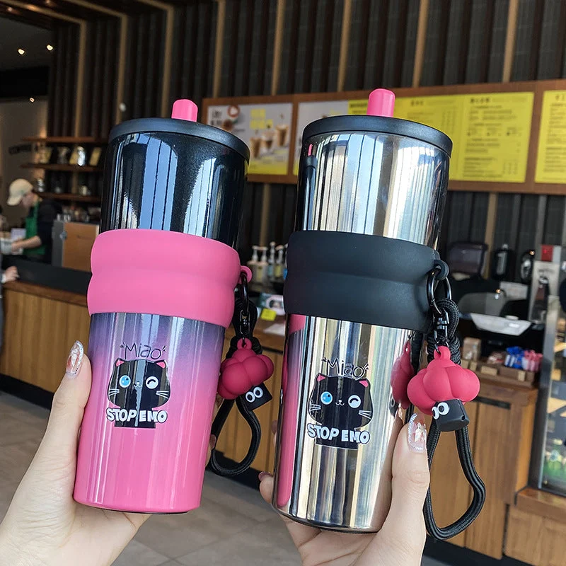Dame leken kaffekopp med silikondeksel og integrert anheng Luvikno