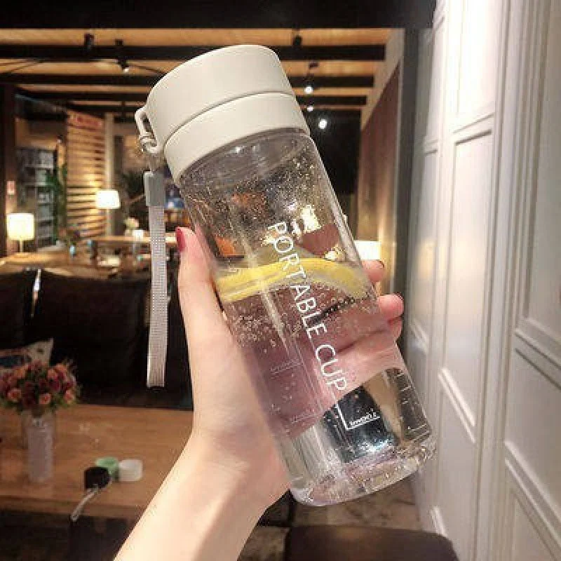 Dame stilige glassdrikkeflaske Luvikno