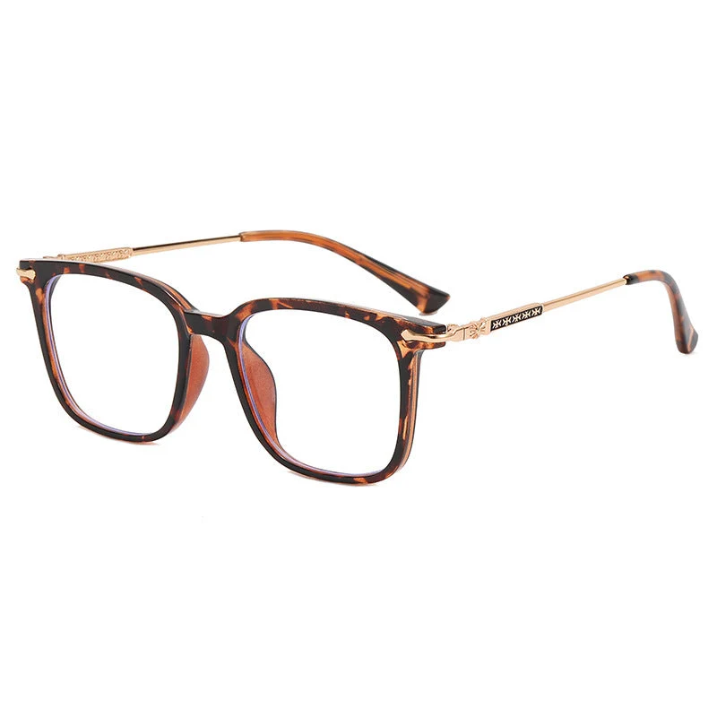 Dame moteriktig solbrille med elegant ramme og kontrasterende glass Luvikno
