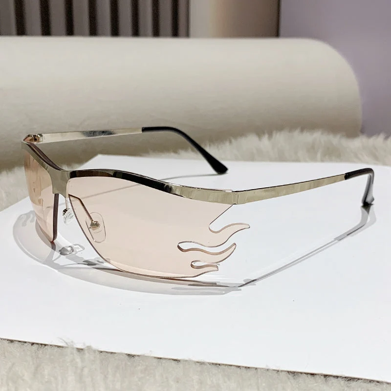 Damer futuristisk solbrille med elegant gjennomsiktig ramme Luvikno