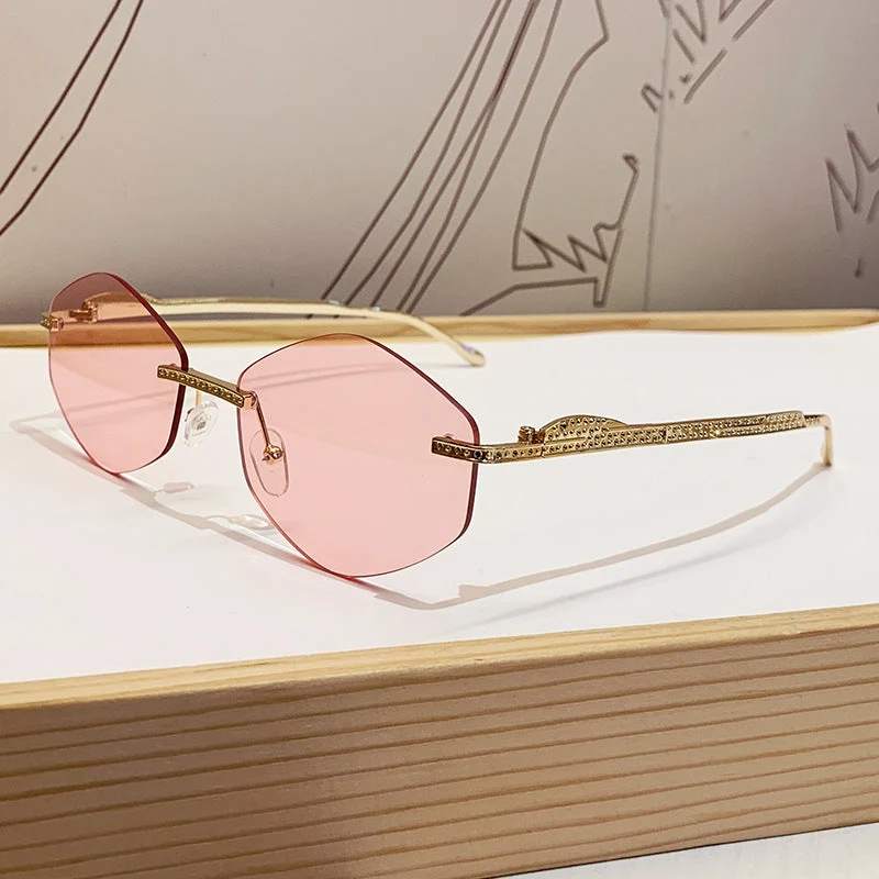 Dame ekstravagant solbrille med glitrende aksenter Luvikno