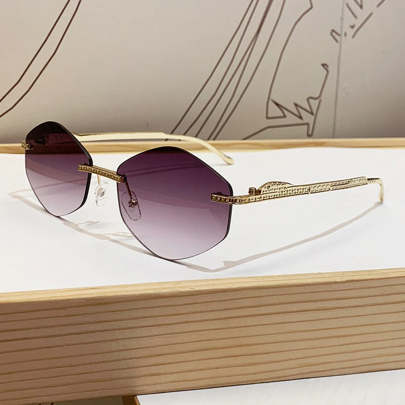 Dame ekstravagant solbrille med glitrende aksenter Luvikno