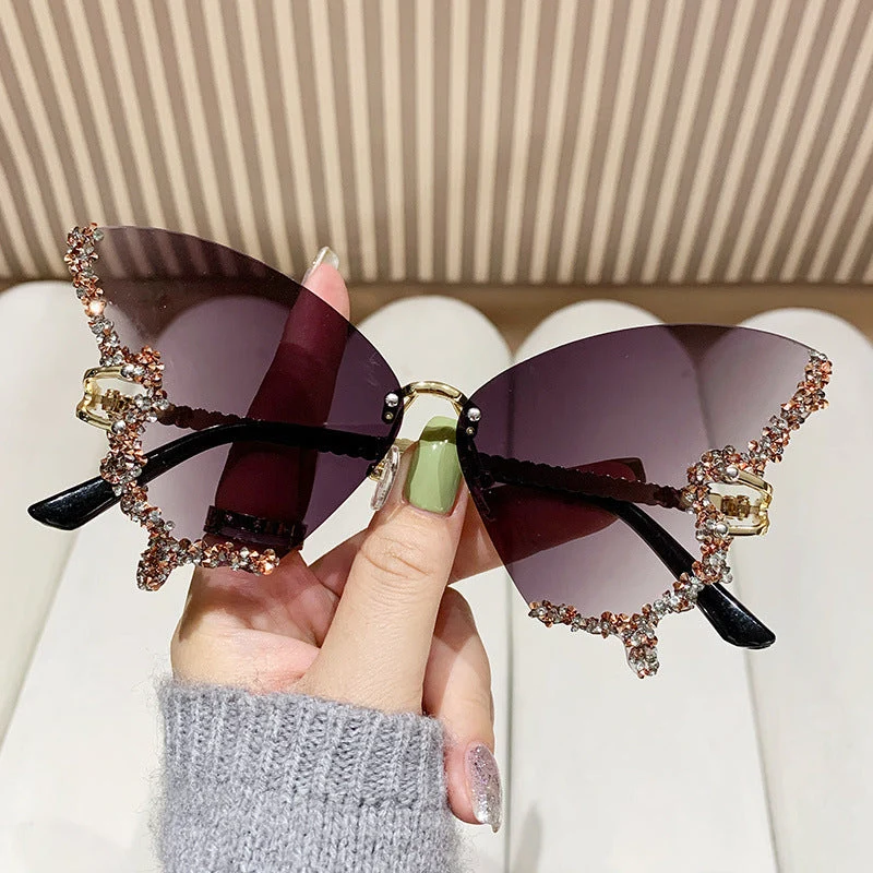 Dame ekstravagante Cat-Eye solbriller med glitrende strassdekorasjoner Luvikno