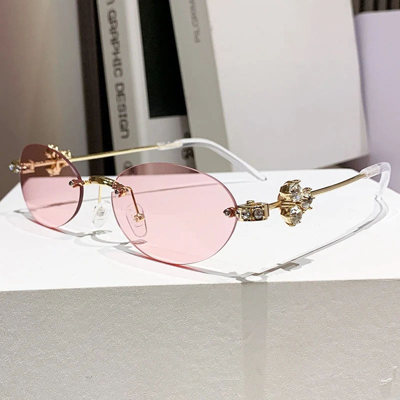 Dame elegant solbrille med geometrisk ramme Luvikno