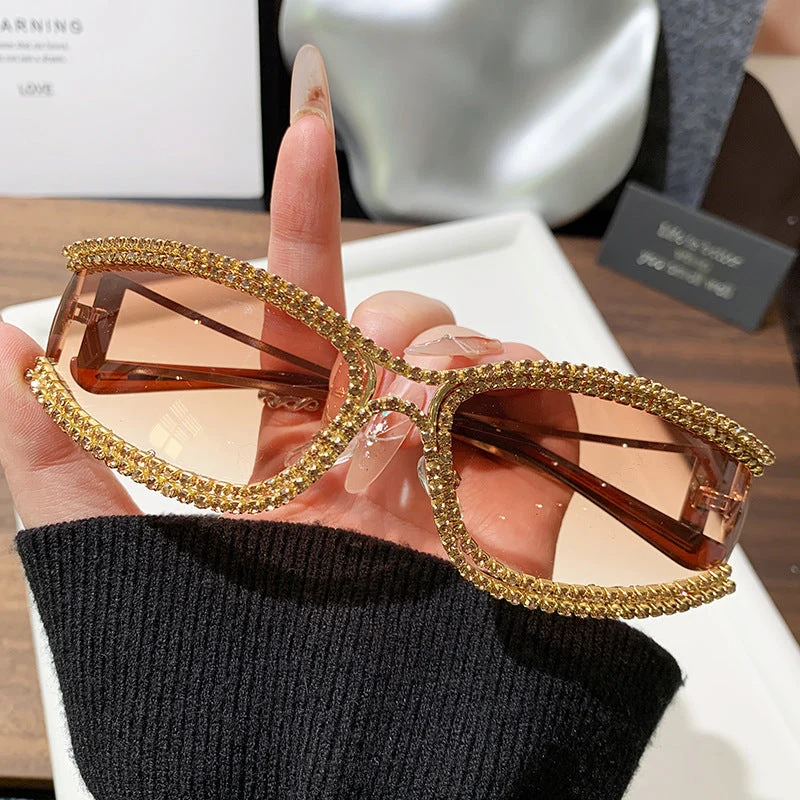 Dame Cat-Eye solbriller med glitrende krystallramme Luvikno