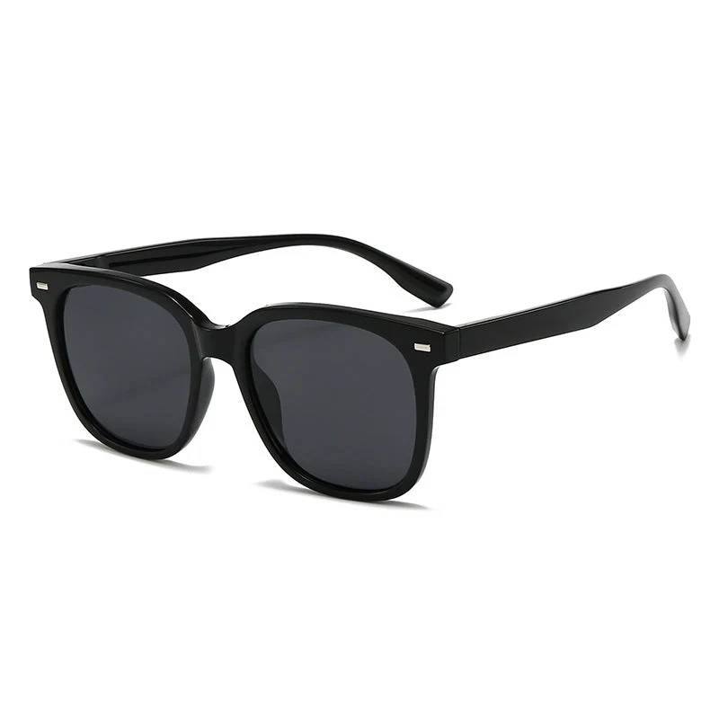 Kvinnenes modne solbriller i elegant oversized design Luvikno