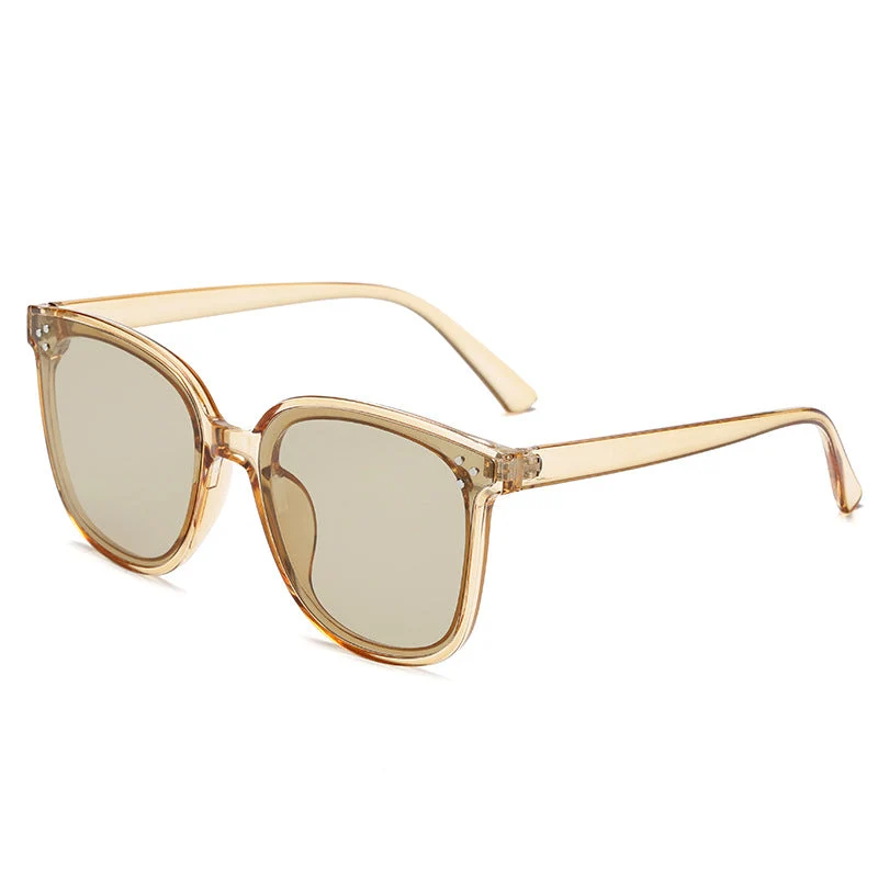 Dame solbrille i elegant design med høykvalitets UV-beskyttelseslinser Luvikno