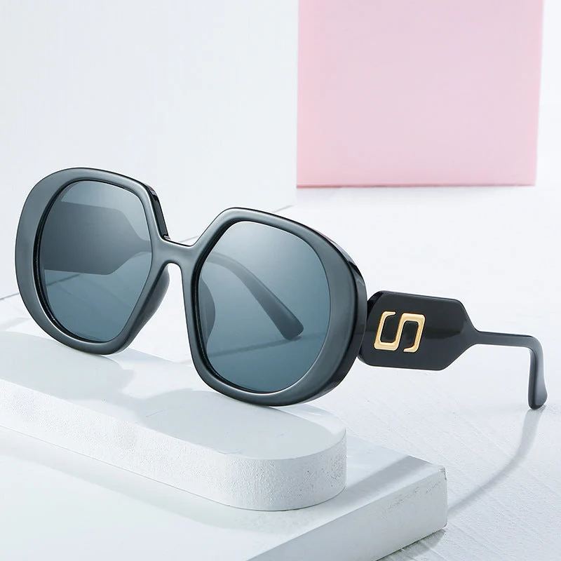 Dame oversized solbriller med markant ramme og UV-beskyttelse Luvikno