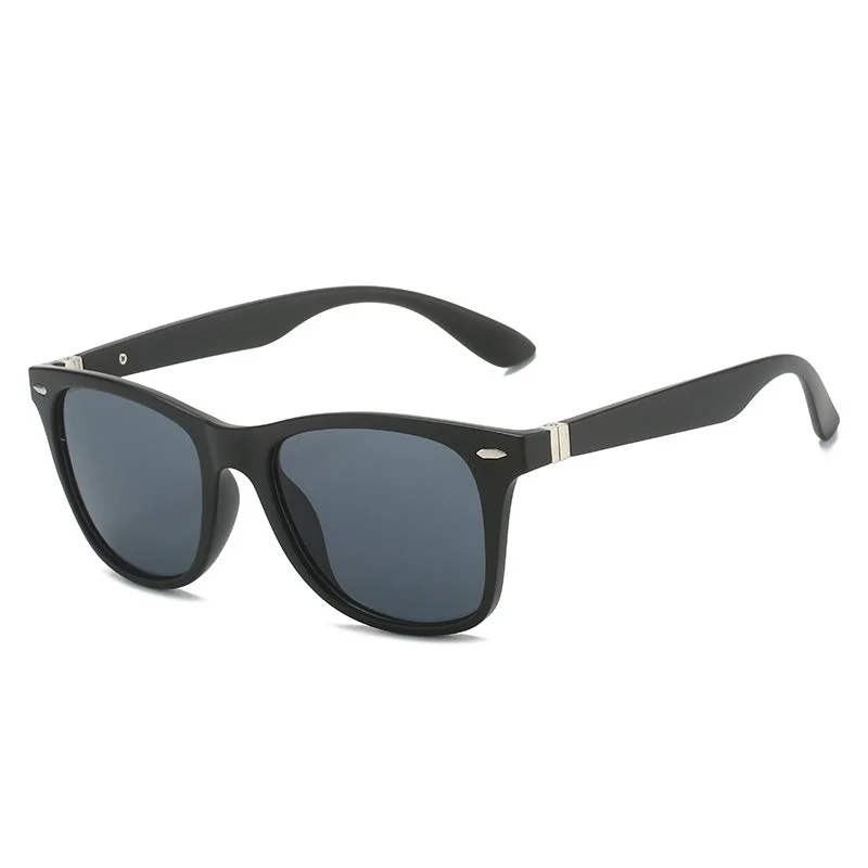 Dame moteriktig solbrille med beskyttende UV-beskyttelse og trendy design Luvikno