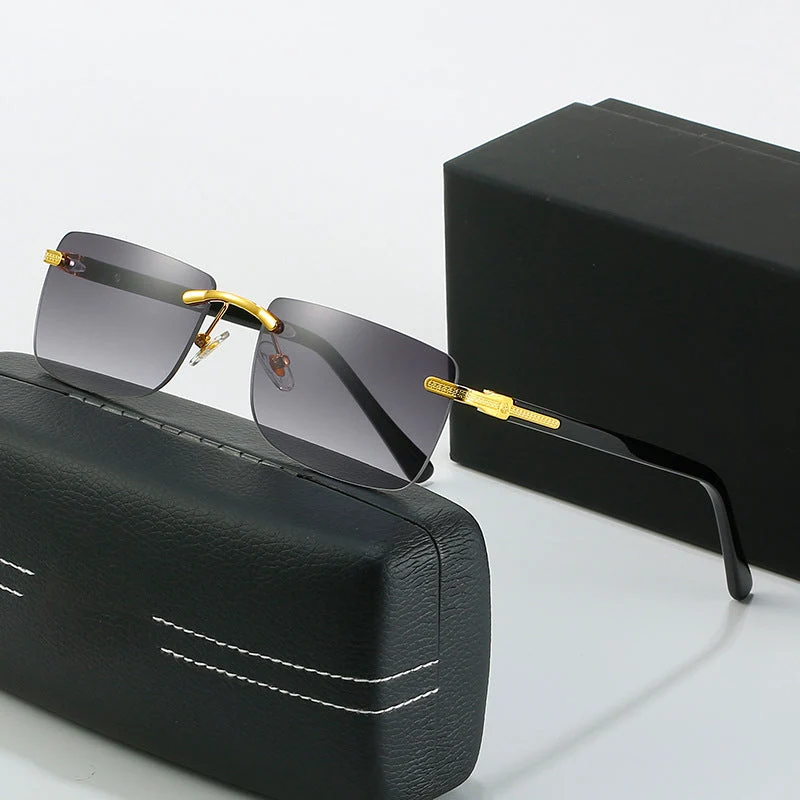 Dame moteriktig solbrille med stilren, firkantet ramme og elegante metallkanter Luvikno