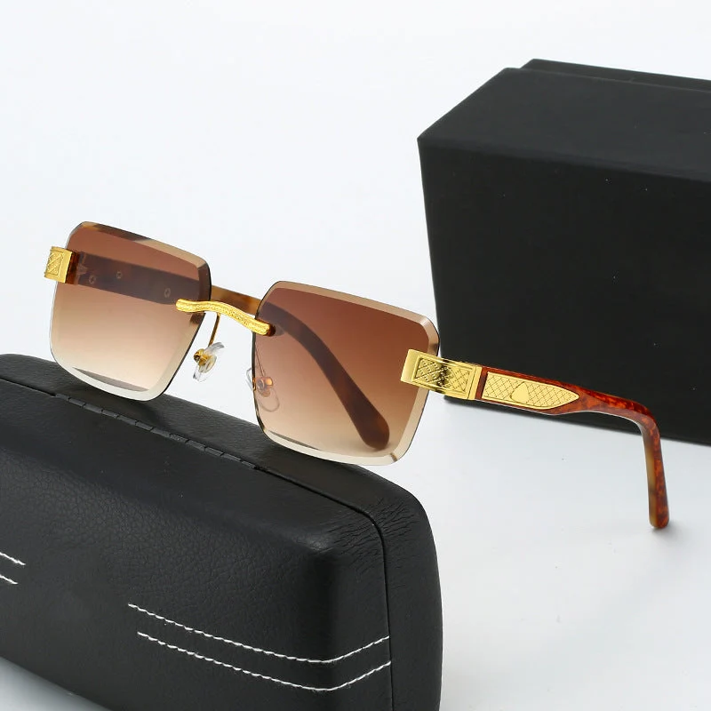 Damer elegant solbrille med luksuriøs, glitrende ramme Luvikno