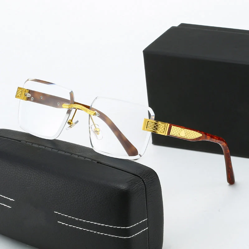 Damer elegant solbrille med luksuriøs, glitrende ramme Luvikno