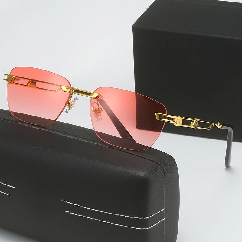 Dame Designer solbrille med elegant metallramme Luvikno