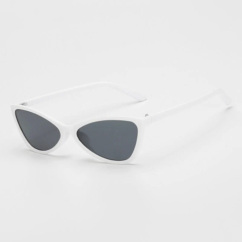 Dame Cat-Eye solbriller med elegant, lett ramme Luvikno