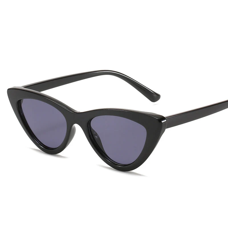 Dame Cat-Eye solbriller med futuristisk design og robust ramme Luvikno