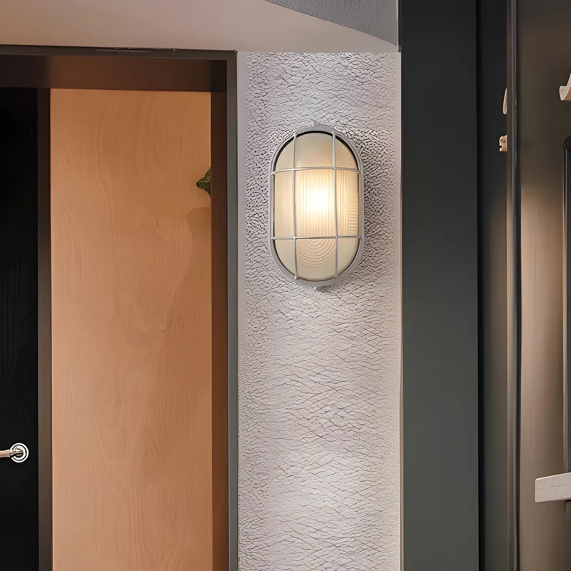 RetroGlow – Industriell Vegglampe for Utebruk | Luvikno