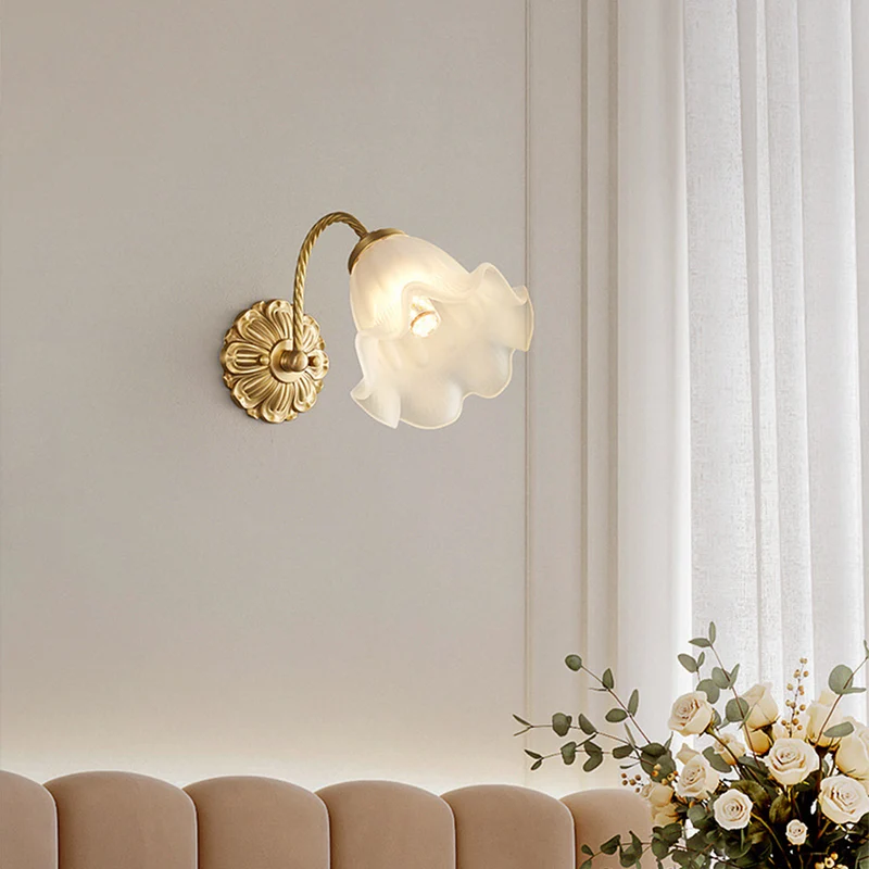 VintageGlow – Retro Glass Wall Light for Atmosphere | Luvikno