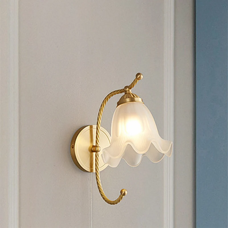 VintageGlow – Retro Glass Wall Light for Atmosphere | Luvikno