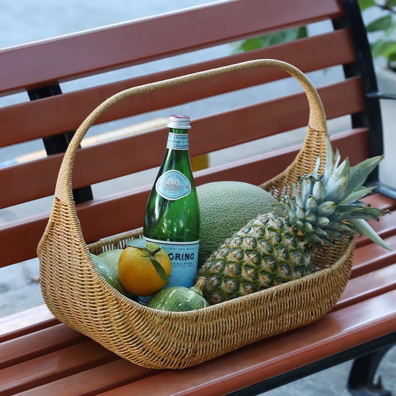 Dame Håndlaget Rattan Kurv med elegant kontur Luvikno