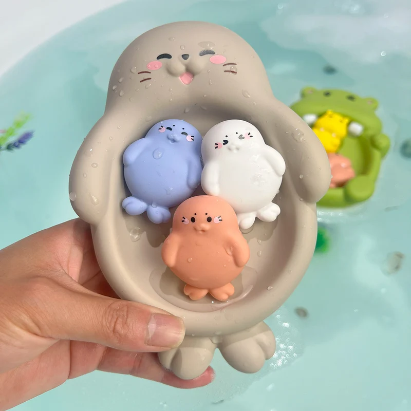Unisex Badeglede leketøyssett med søte flodhestfigurer Luvikno