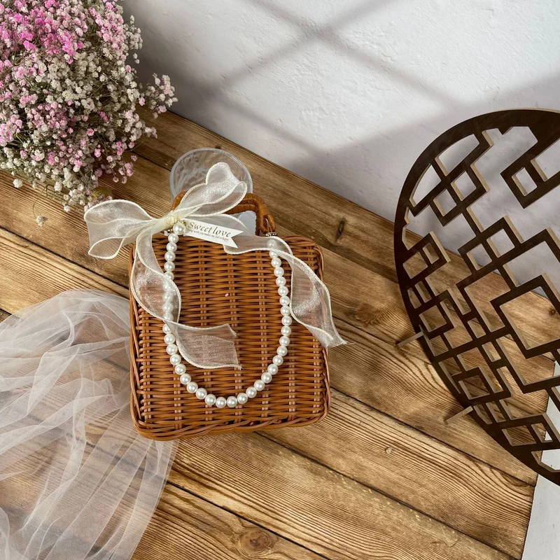 Dame stilige Rattan-Crossbody-veske Luvikno