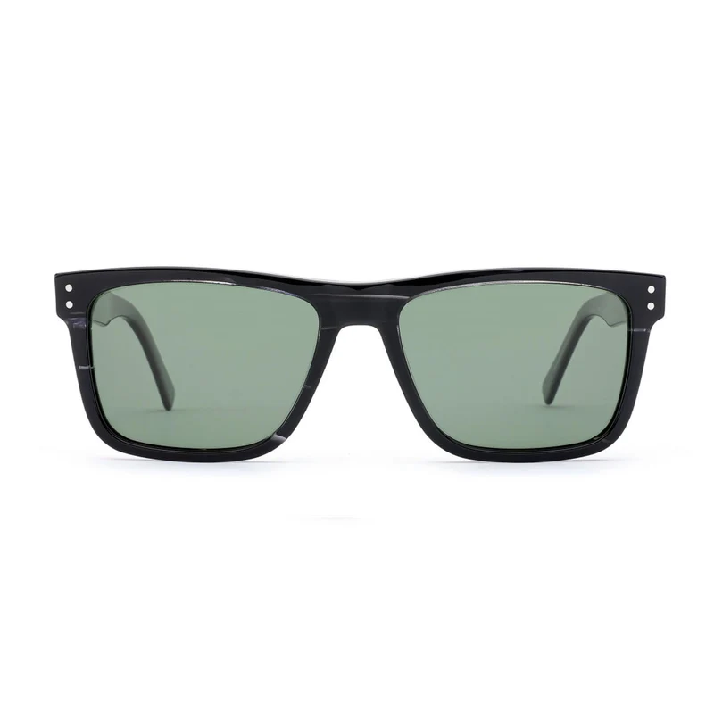 Dame solbrille i moderne, kantete design med funksjonell UV-beskyttelse Luvikno