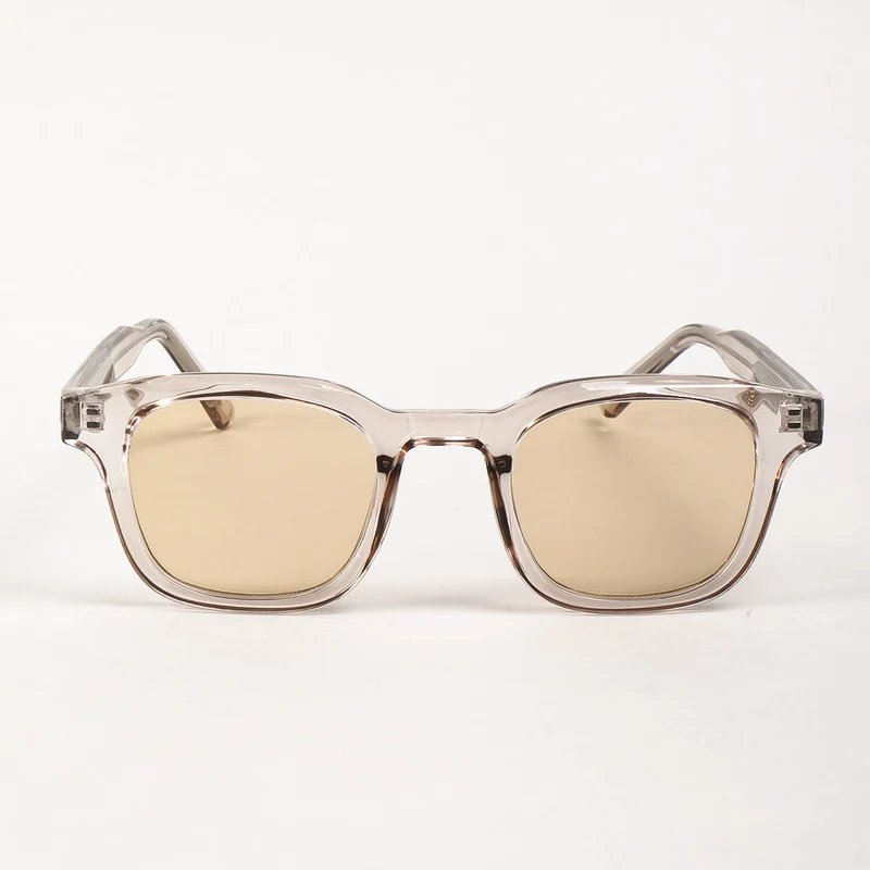 Dame solbrille i markant minimalistisk stil Luvikno
