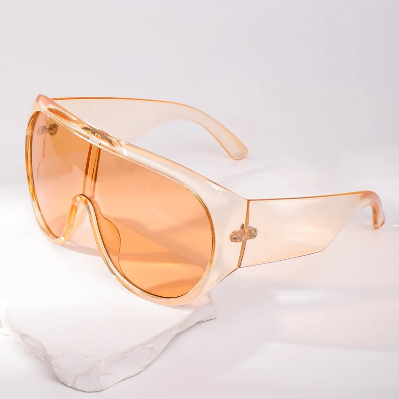 Dame oversized solbriller i moderne design med UV-beskyttelse Luvikno