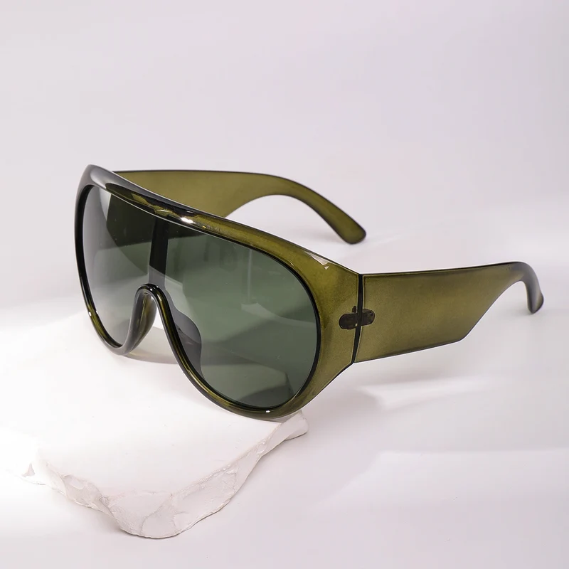 Dame oversized solbriller i moderne design med UV-beskyttelse Luvikno